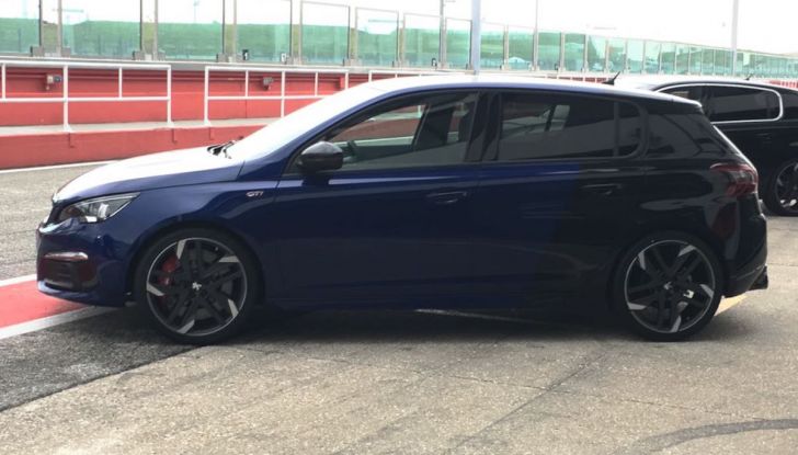 La nuova Peugeot 308 GTi by PS con Peugeot & Friends - Foto 23 di 26