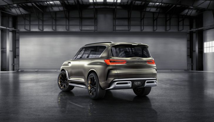 Infiniti QX80 2018: lusso ad alte prestazioni per gli Emirati - Foto 5 di 12