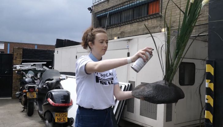 Il Calendario Pirelli 2018 di Tim Walker, Paese delle Meraviglie e Black Power - Foto 3 di 19