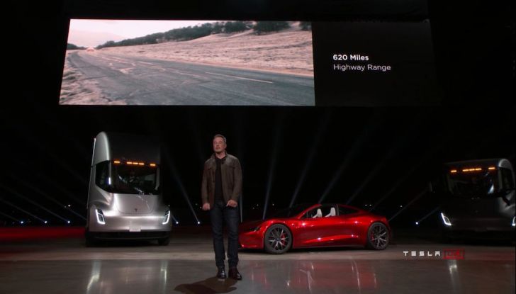 La nuova Tesla Roadster è l’auto più veloce del mondo, lo dicono i tester - Foto 15 di 16