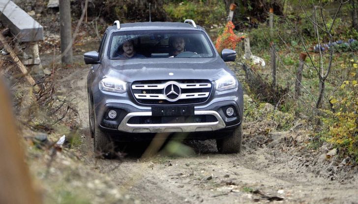 Mercedes-Benz Classe X: il primo pick-up Premium è firmato dalla Stella - Foto 1 di 17