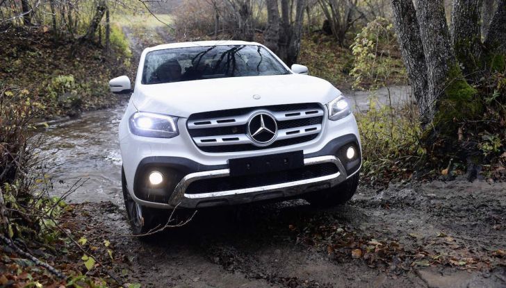 Mercedes-Benz Classe X: il primo pick-up Premium è firmato dalla Stella - Foto 10 di 17