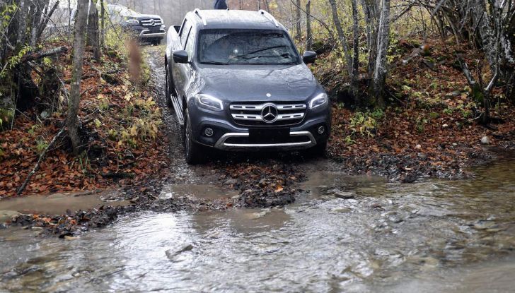 Mercedes-Benz Classe X: il primo pick-up Premium è firmato dalla Stella - Foto 13 di 17
