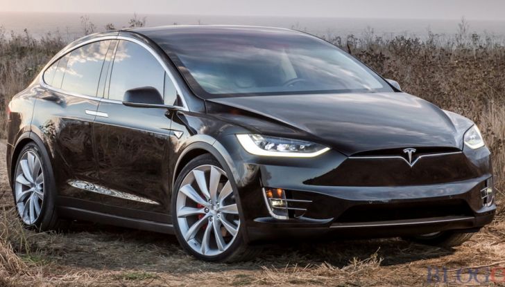 Tesla Owner Club, la sfida: Tesla Model X VS Range Rover HSE in 800Km - Foto 6 di 12