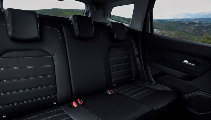 Dacia da record con 5 milioni di auto vendute - Foto 28 di 49