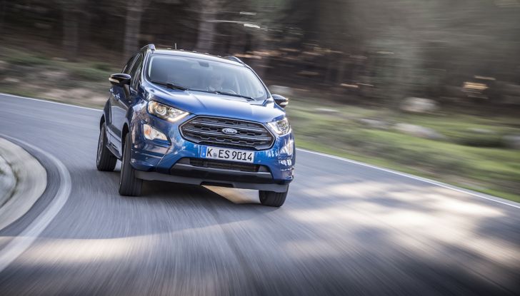 Ford Ecosport: i tappetini nascono dalle bottiglie di plastica riciclata - Foto 14 di 32