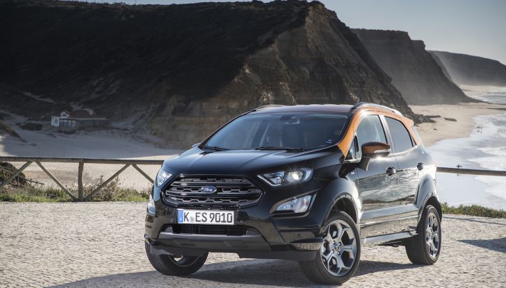Ford Ecosport: i tappetini nascono dalle bottiglie di plastica riciclata - Foto 26 di 32