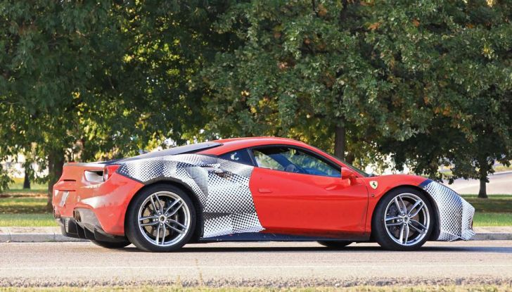 Ferrari 488 GTO 2019, la nuova sportiva del Cavallino è in fase di test - Foto 3 di 10