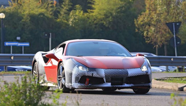 Ferrari 488 GTO 2019, la nuova sportiva del Cavallino è in fase di test - Foto 8 di 10