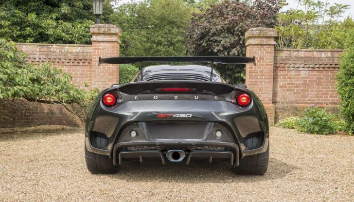 Lotus vuole tornare ad essere una rivale di Ferrari - Foto 3 di 9
