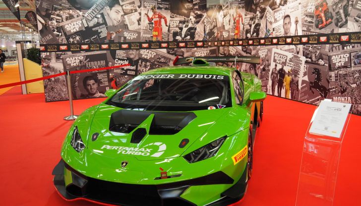 Le supercar e le ragazze più belle del Motor Show 2017 - Foto 6 di 58