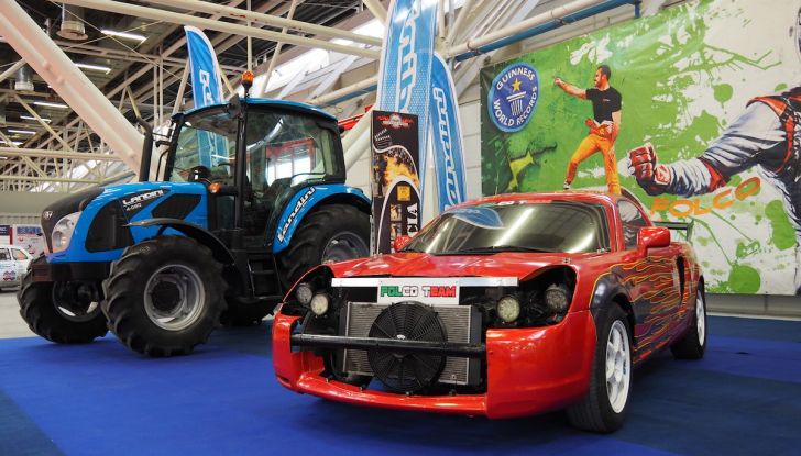 Le supercar e le ragazze più belle del Motor Show 2017 - Foto 40 di 58