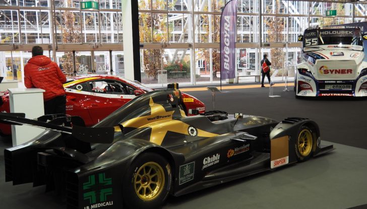 Le supercar e le ragazze più belle del Motor Show 2017 - Foto 44 di 58