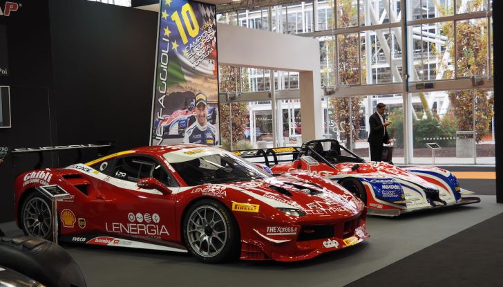 Le supercar e le ragazze più belle del Motor Show 2017 - Foto 47 di 58