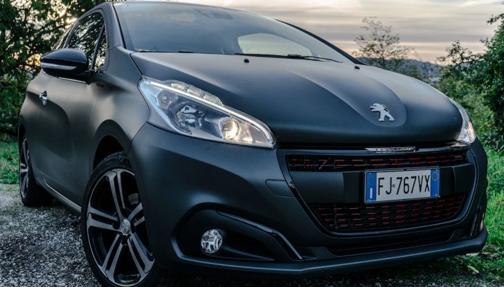 Test Drive Peugeot 208 con 1.2 Turbo da 110CV: una complice svelta per la GT Line - Foto 23 di 27