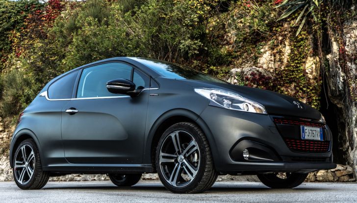 Test Drive Peugeot 208 con 1.2 Turbo da 110CV: una complice svelta per la GT Line - Foto 14 di 27