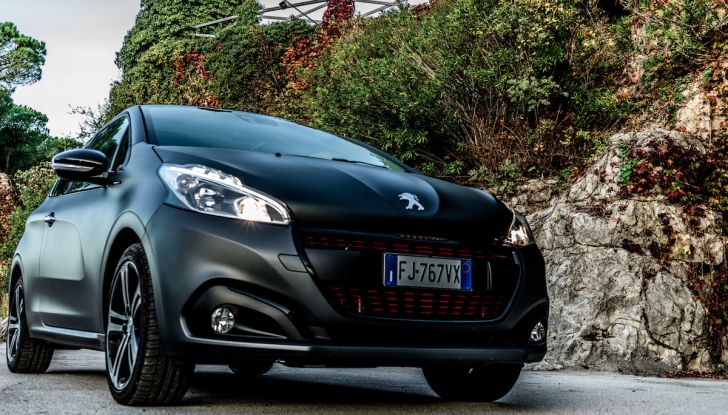 Test Drive Peugeot 208 con 1.2 Turbo da 110CV: una complice svelta per la GT Line - Foto 15 di 27