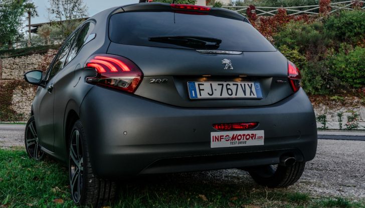 Test Drive Peugeot 208 con 1.2 Turbo da 110CV: una complice svelta per la GT Line - Foto 5 di 27