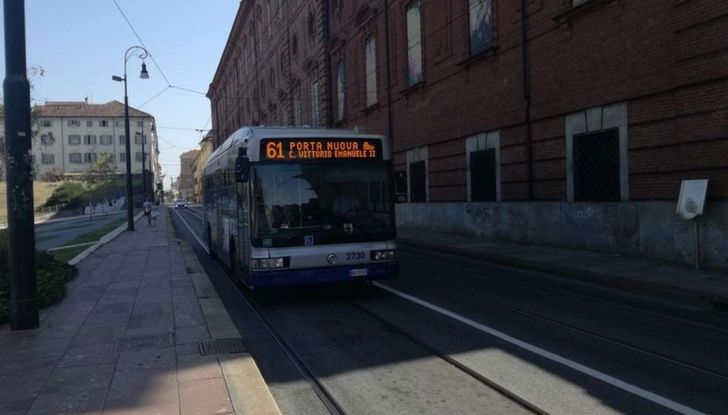 Torino, blocco del traffico fino a Diesel Euro4 - Foto 7 di 9