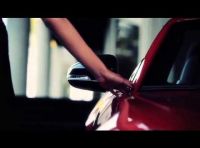 Jaguar F-Type con la Playmate of the Year