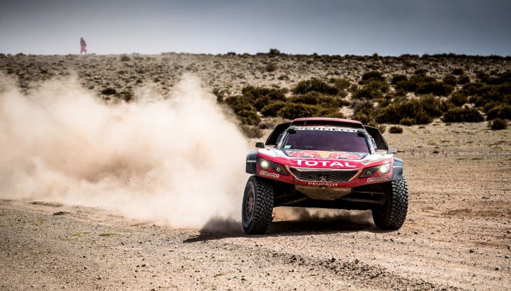 Oggi tappa infuocata per le Peugeot 3008 DKR - Foto 5 di 6
