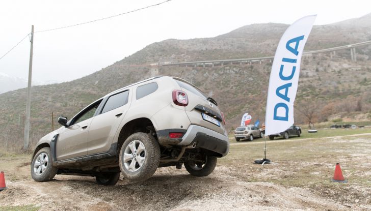 Dacia Duster 2018, arrivano i nuovi motori BlueDCi - Foto 40 di 45