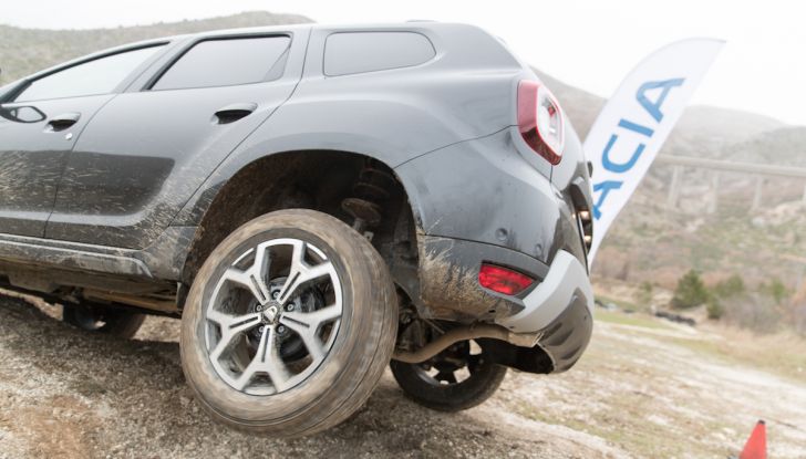 Dacia Duster 2018, arrivano i nuovi motori BlueDCi - Foto 44 di 45