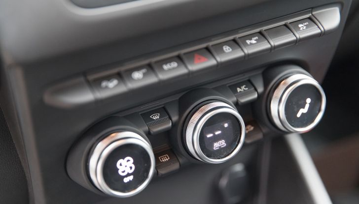 Dacia Duster 2018, arrivano i nuovi motori BlueDCi - Foto 21 di 45