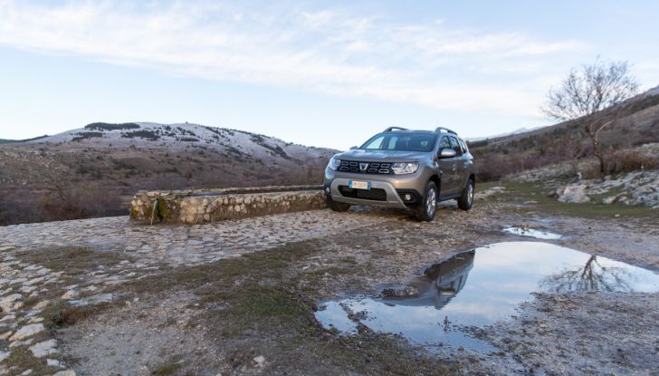 Dacia Duster 2018, arrivano i nuovi motori BlueDCi - Foto 38 di 45