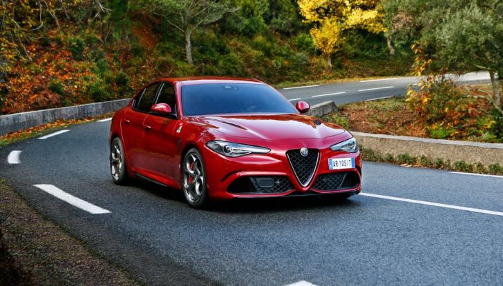 Alfa Romeo Giulia e Stelvio Sport-Tech, nuovo allestimento sportivo - Foto 7 di 12