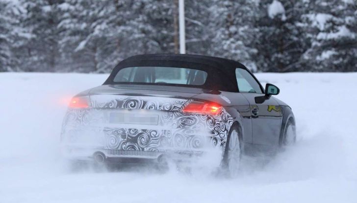 Audi TT Roadster 2019, prime immagini e test su strada - Foto 15 di 15