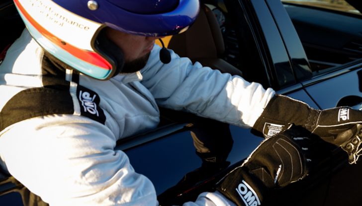 La BMW M5 nel Guinness World Record per il Drifting più lungo al mondo - Foto 6 di 17