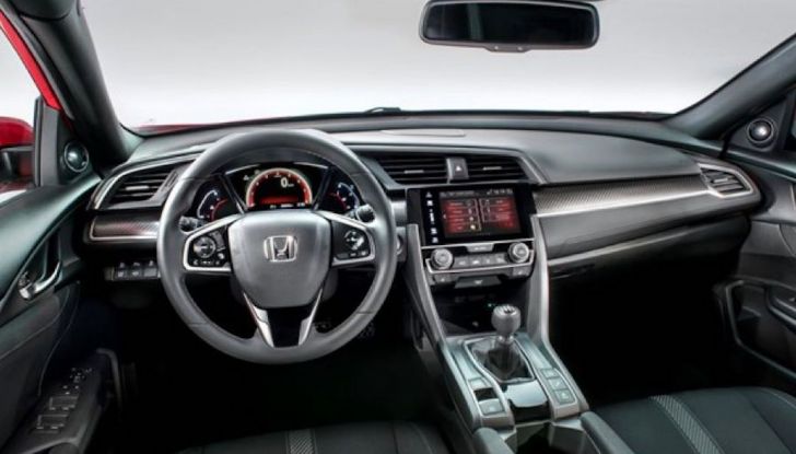 Nuova Honda Civic 2018 con motore Diesel i-DTEC - Foto 9 di 19