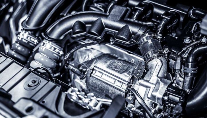 I 9 consigli per far vivere a lungo il motore dell’auto - Foto 11 di 12