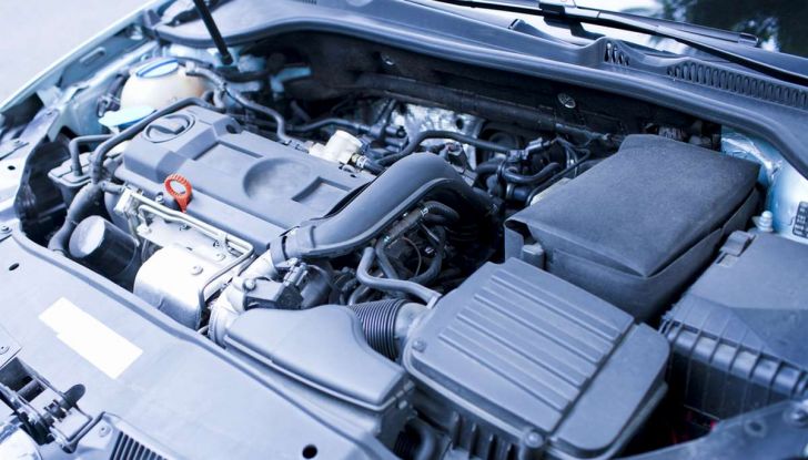I 9 consigli per far vivere a lungo il motore dell’auto - Foto 4 di 12