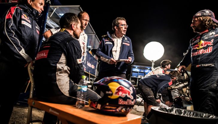 Dakar 2018 – Cyril Despres torna in gara dopo l’incidente con la sua Peugeot 3008DKR Maxi! - Foto 4 di 4