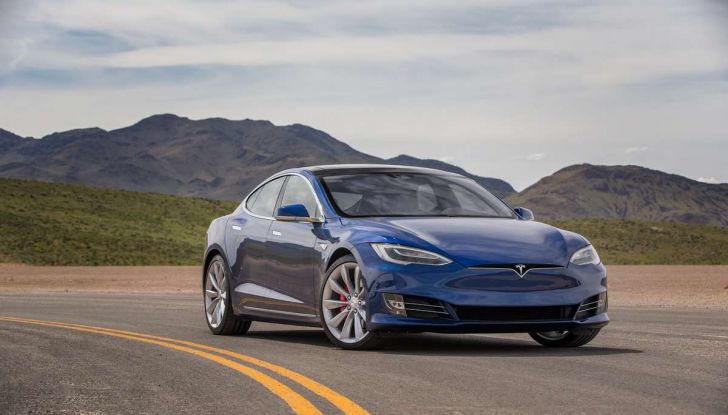 Marchionne: entro il 2025 più della metà delle auto saranno ibride o elettriche - Foto 12 di 17