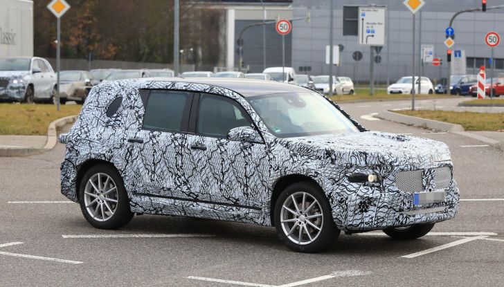 Mercedes GLB 2020, il nuovo SUV della Stella per ampliare la gamma - Foto 1 di 8