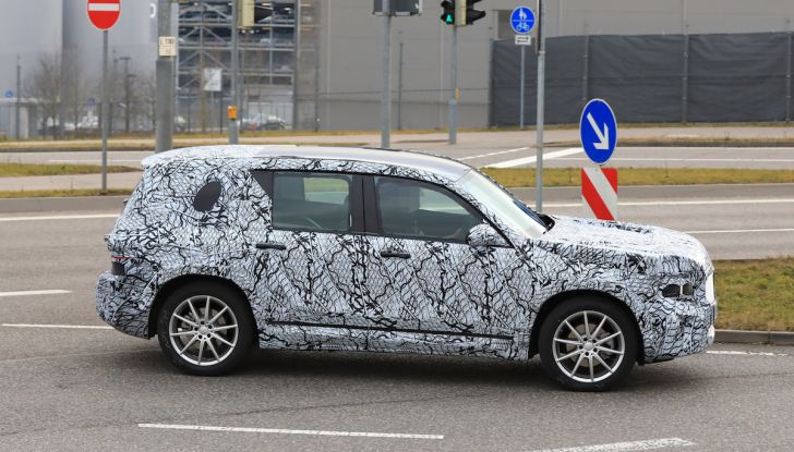Mercedes GLB 2020, il nuovo SUV della Stella per ampliare la gamma - Foto 5 di 8