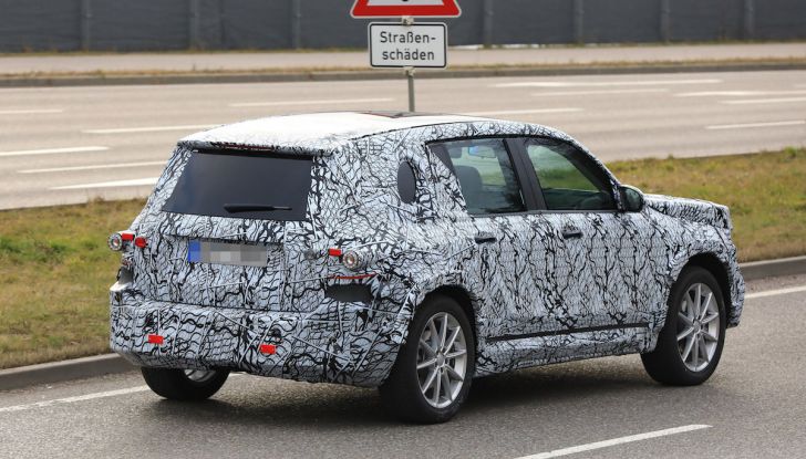 Mercedes GLB 2020, il nuovo SUV della Stella per ampliare la gamma - Foto 8 di 8