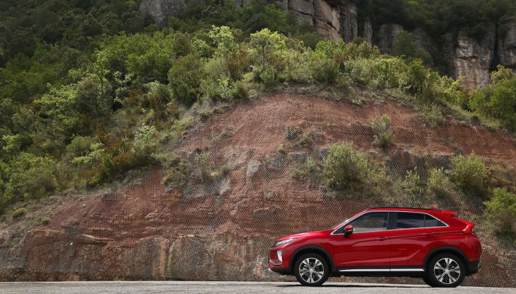 Test drive Mitsubishi Eclipse Cross, il Made in Japan per sfidare i giganti - Foto 28 di 44