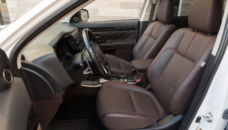 SUV, Mitsubishi Outlander PHEV festeggia 100.000 clienti in Europa - Foto 6 di 8