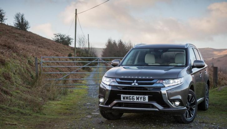 SUV, Mitsubishi Outlander PHEV festeggia 100.000 clienti in Europa - Foto 8 di 8