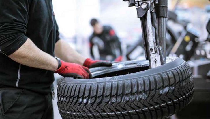 Check-Up estivo degli pneumatici: controlli, precauzioni e consigli con Michelin - Foto 6 di 16