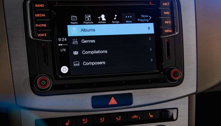 Siete avvisati: la pubblicità arriva sui sistemi di infotainment delle auto - Foto 2 di 9