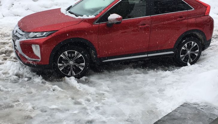 Test drive Mitsubishi Eclipse Cross, il Made in Japan per sfidare i giganti - Foto 4 di 44