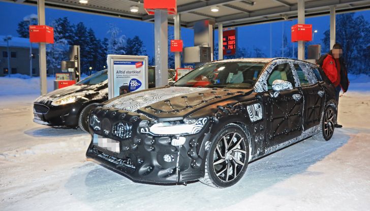 Volvo V60 2018: tutta nuova, con linee più moderne e tanta tecnologia - Foto 8 di 20