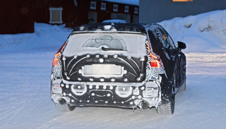 Volvo V60 2018: tutta nuova, con linee più moderne e tanta tecnologia - Foto 14 di 20