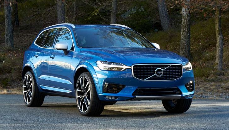 Volvo XC60: le foto della telecamera di sicurezza in mostra a Milano - Foto 6 di 11