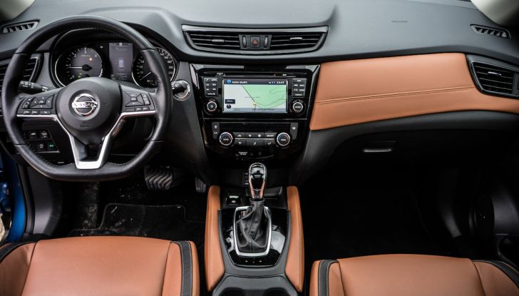 [VIDEO] Prova su strada Nissan X-Trail 2017 – il SUV 7 posti con 4x4i - Foto 19 di 42